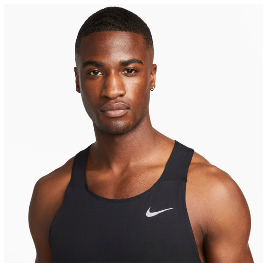 Nike Ανδρική αμάνικη μπλούζα Dri-FIT Fast Nike Ανδρική αμάνικη μπλούζα Dri-FIT Fast